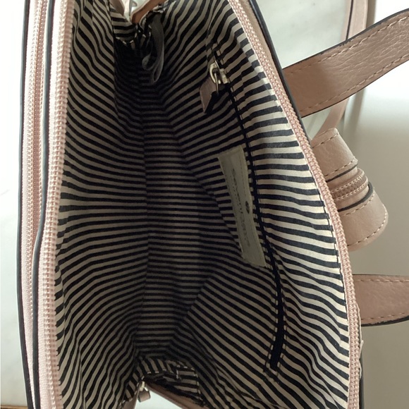 SevenDays pink vegan purse/ back pack - Picture 6 of 9